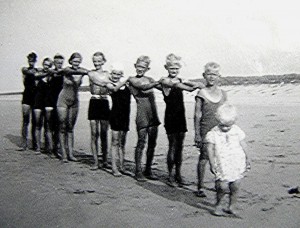 Familie Bech Strand Ouddorp 1936